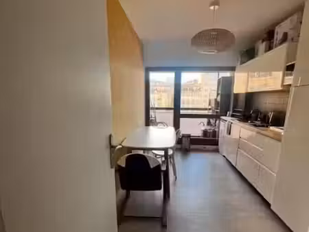location locaux professionnels 2 pièces 22 m² à marseille 6ème (13006)  690 €