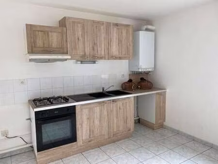 location appartement 3 pièces à lannion (22300) : à louer 3 pièces / 75m² lannion