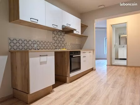 t2 cœur de ville  calme et cosy