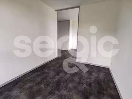 location appartement 2 pièces à angers roseraie orgemont (49000) : à louer 2 pièces / 52m²
