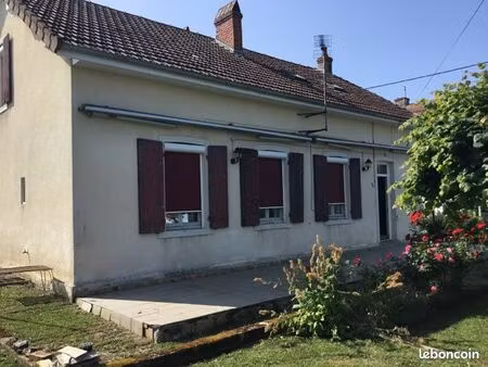 maison individuelle située 2 rue des mineurs 71140 chalmoux 142metres carrés habitable