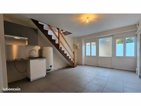 appartement grand t2 rénové 38m2+ mezzanine – centre-ville - ribray