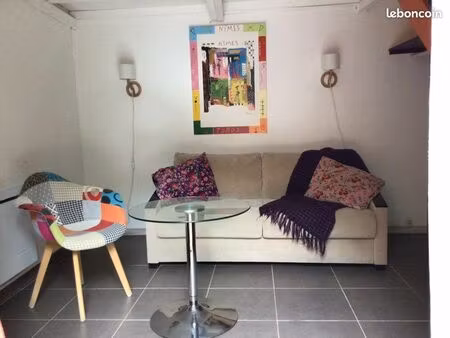 loue petit studio meublé à saint laurent d aigouze