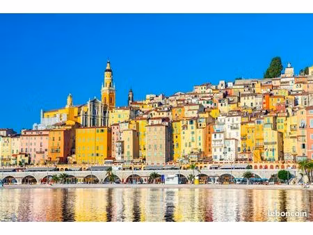 menton centre-ville - place de parking à louer – journée / soirée – sécurisé – accès facil