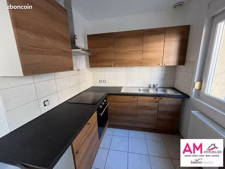 appartement 5 pièces 74 m²