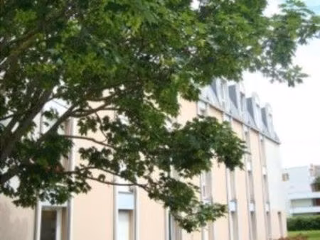 studio meublé proche facs