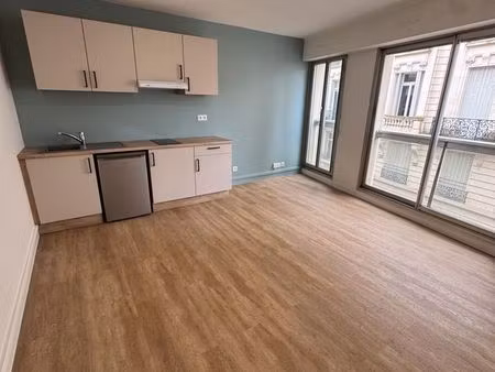 t2 plein centre-ville poitiers