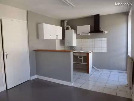 location appartement à l'année proche cinéma sarlat