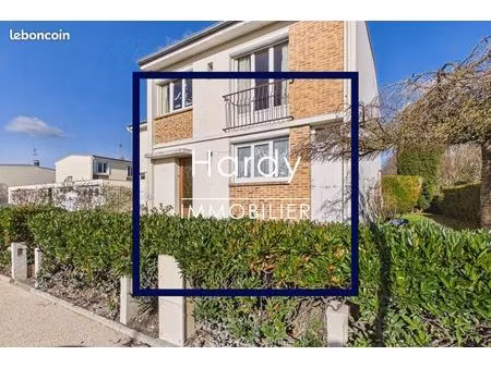 maison 4 pièces 99 m²