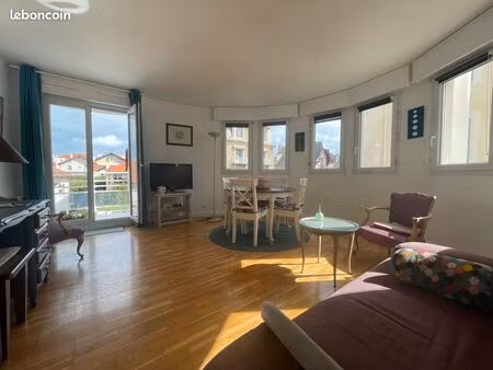 biarritz saint charles  location meublée  appartement 2 pièces  52m2  925/ mois