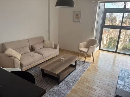 t2 meublé alco proche tram et école mbs