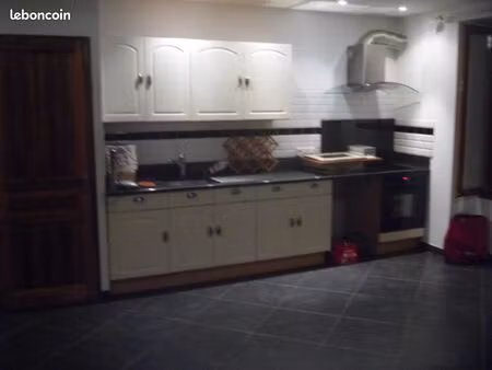 f3 en location rez de chaussez