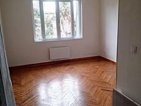 t2 de 43m2 rangueil loué par particulier