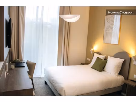 location meublée appartement 1 pièce 19 m² à pessac (33600)  1 100 €