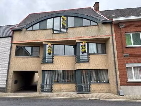 à louer  appartement spacieux et économe en énergie à bra...