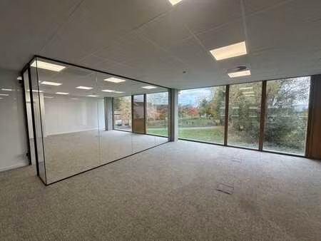 moderne kantoorruimte van 389 m² met groen uitzicht en to...