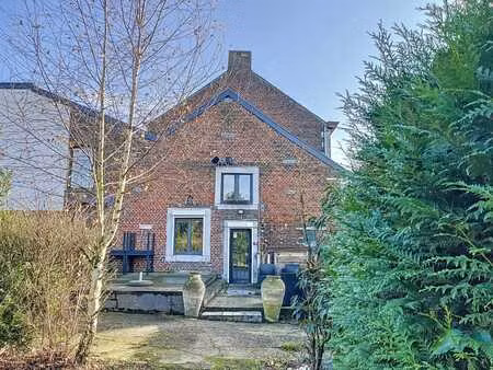 surface commerciale et terrain à vendre à warnant-dreye