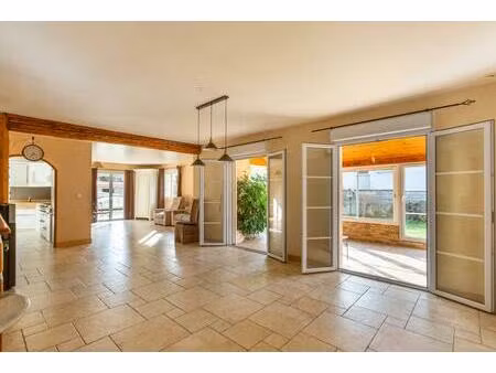 maison de 5 pièces de 145 m² à château-gaillard