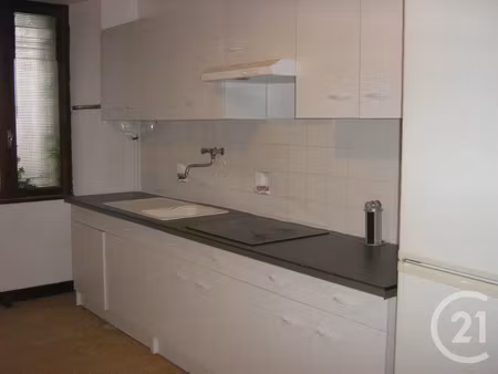 location maison 2 pièces 50.12 m² à puyloubier (13114)  850 €