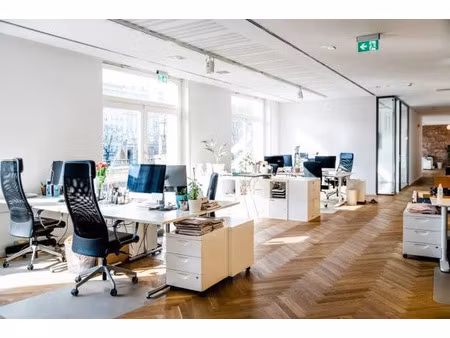 location locaux professionnels 50 m² à brive-la-gaillarde (19100)  680 €