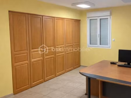 location locaux professionnels 2 pièces 30 m² à la porte du der (52220)  350 €