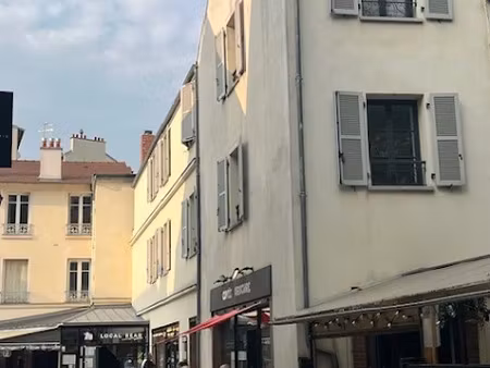 location locaux professionnels 25.75 m² à colombes (92700)  1 050 €