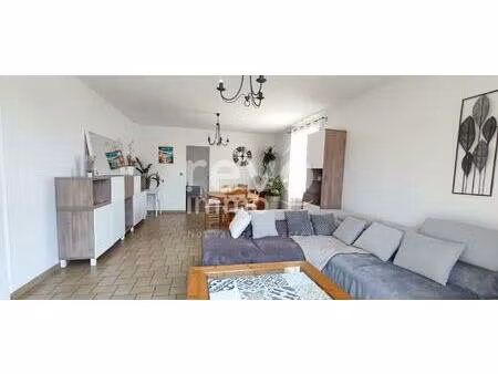 bourg. 4 chambres + bureau.