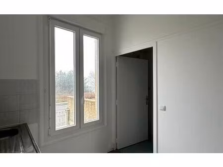 location appartement  m² t-1 à le havre  390 €