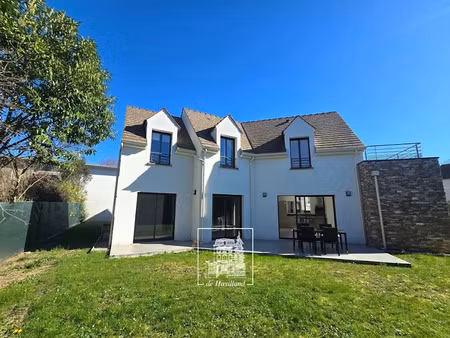 location maison 6 pièces 158 m² à orgeval (78630)  3 370 €