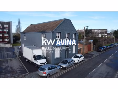 immeuble r+1 220 m2 + 4 places de parking