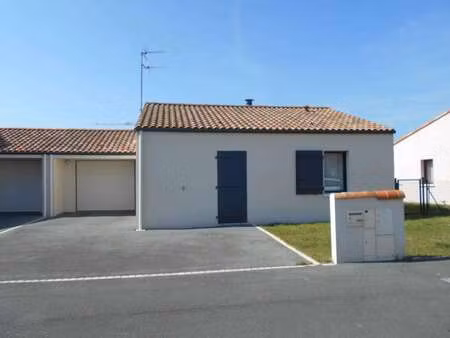 location maison aux herbiers (85500) : à louer / 65m² les herbiers