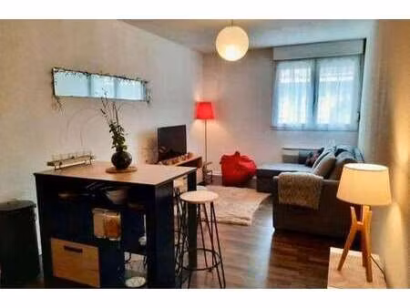 location appartement 2 pièces à talence (33400) : à louer 2 pièces / 43m² talence