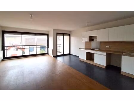 t4 – 95.96 m² - balcon  parkings et cave – asnieres