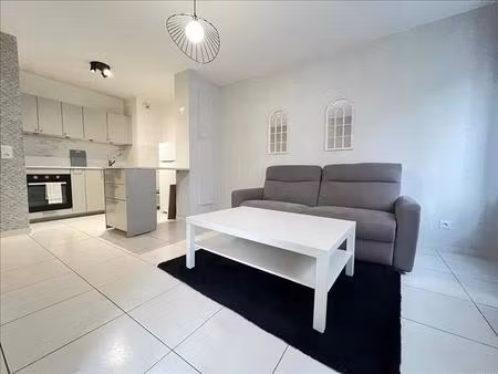 appartement - 1er étage - 40.50 m2 - 2 pièces - meublé