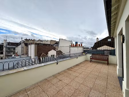 paris iv - ile saint-louis - duplex au dernier étage avec terrasse