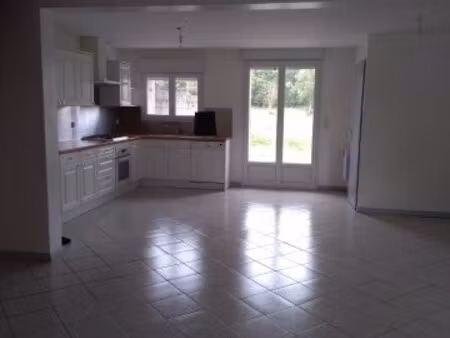 maison mitoyenne t4 - garage et jardinet