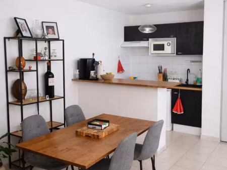 appartement t2 terrasse piscine lézignan corbières