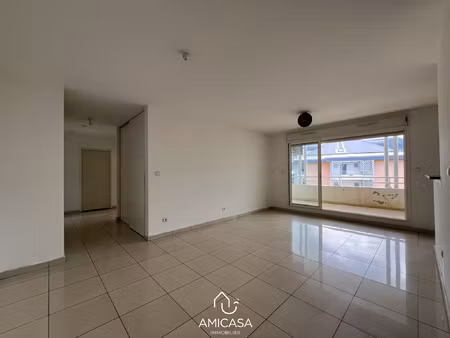 t4 libre - sainte clotilde - 2 parkings