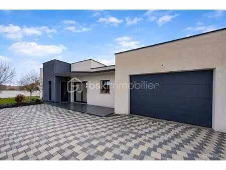 maison de 115 m² à pont-du-chateau