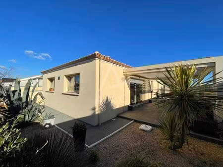 vente maison saint vincent sur jard  111m² 4 pièces 445 000€ avec garage