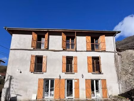 location appartement 4 pièces 78 m² à val-de-sos (09220)