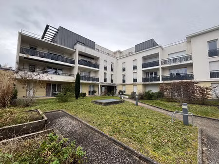 appartement 2 pièces - fondettes centre