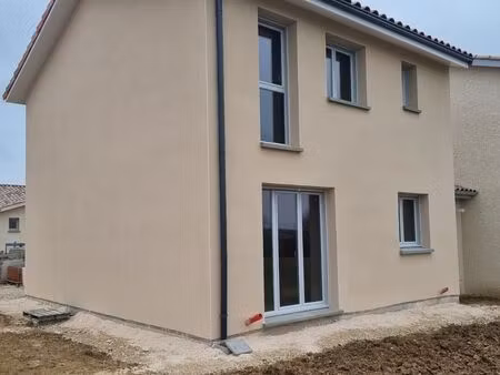 location maison 3 pièces 75 m² à sainte-eulalie (33560)