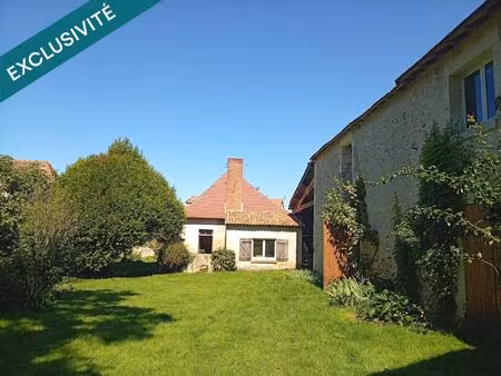 vente maison 9 pièces 248 m² saint-pierre-de-maillé (86260)