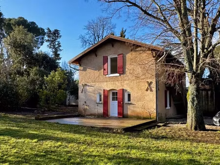 location maison 7 pièces 136 m² à venelles (13770)
