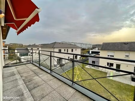 yutz - appartement 2 pièces - 53 m2 - parking privatif