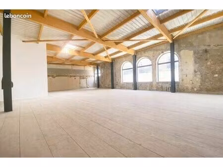 appartement 1 pièce 246 m²