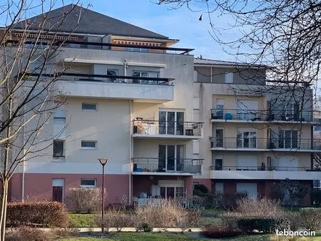 appartement t4 en duplex 93 m2 avec grande terrasse