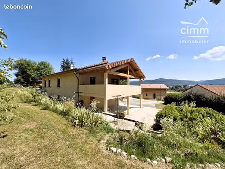 maison 5 pièces 111 m²