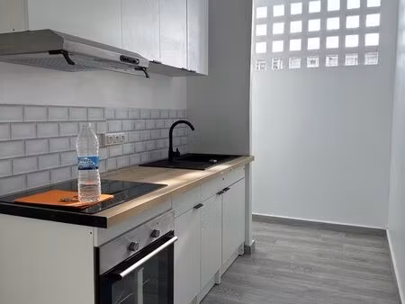 t3 vide 50 m2 - renove dispo de suite + place parking 97139 les abymes